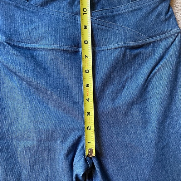 HALARA Women's Flare & Wide Leg Jeans - Blue med/petite 26x29 - Picture 5 of 11